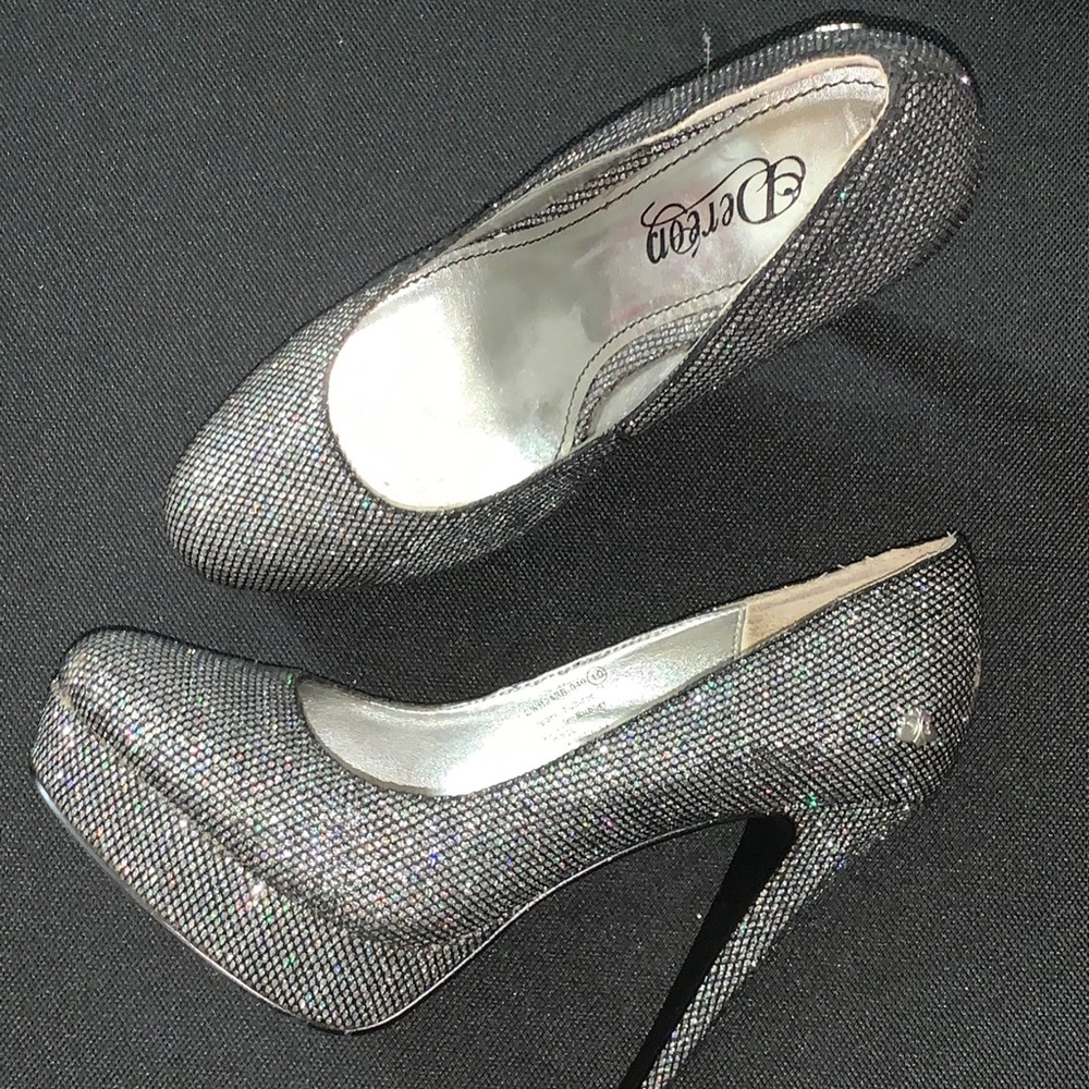 Shoes - Picture 2 of 2